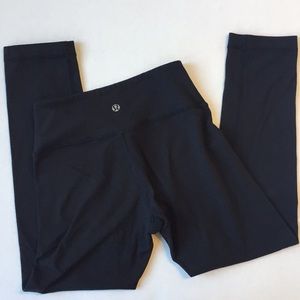 ✨ Lululemon Black Leggings ✨
